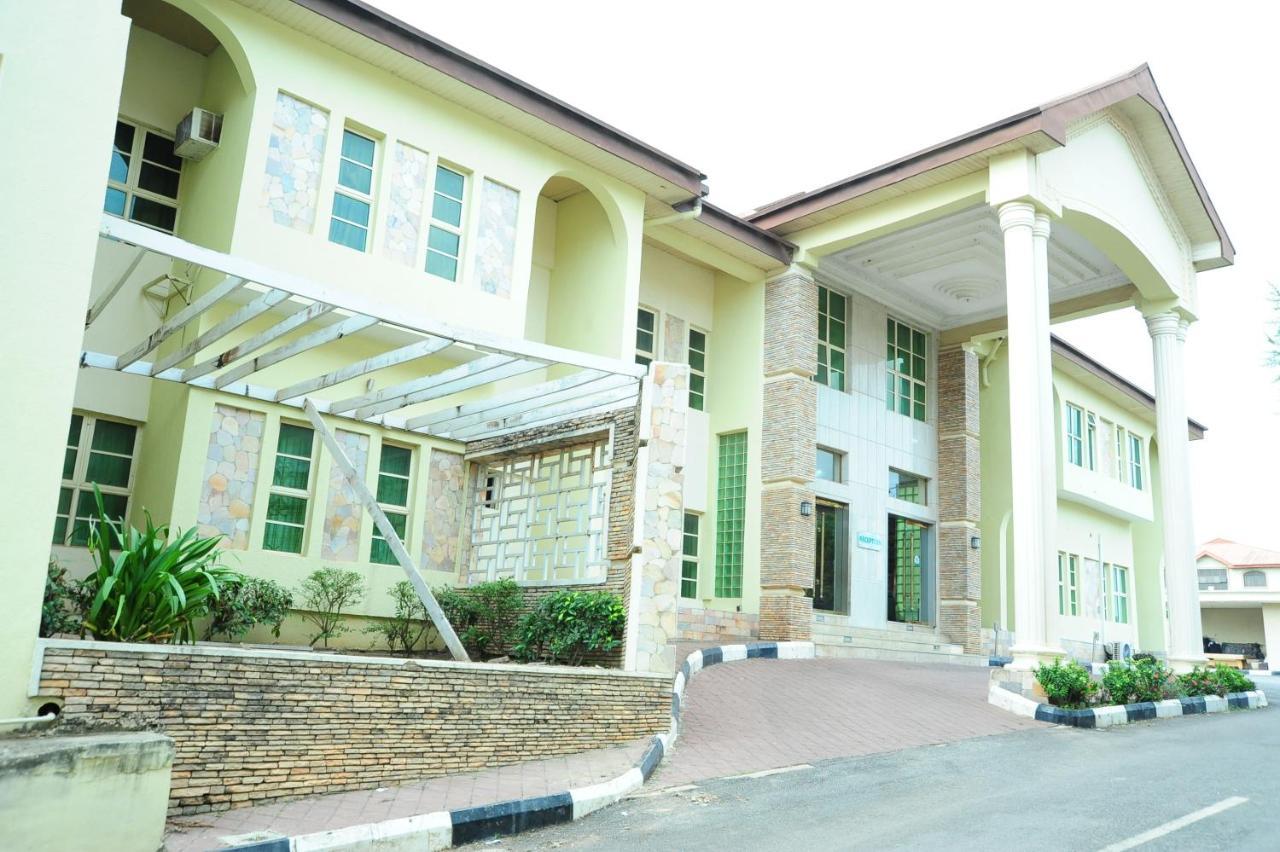 Richton Hotel And Suites Abeokuta ภายนอก รูปภาพ